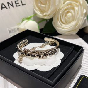 Chanel CC Gold Chain Leather Bracelet 