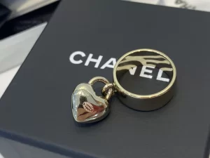 Essenceofluxury Womens Jewelry Chanel Gold Heart Lock Rings A39PP180 AA191399
