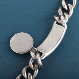 Essenceofluxury Womens Jewelry Miu Miu Pave Crystal Bracelet with Charm A205PP280 AA191658