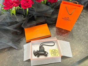 Essenceofluxury Free Gift Hermes Rodeo Pegase Elephant Bag Charm in Black A62PP95 AA192431