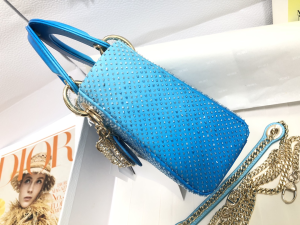Essenceofluxury Womens Handbags Dior Mini Lady Dior Chain Shoulder Crossbody Bag in Metallic Blue Gradient Lambskin with Bead Embroidery 17x15x7CM A138PP2580 AA192461 Essenceofluxury Womens Handbags Dior Mini Lady Dior Chain Shoulder Crossbody Bag in Metallic Blue Gradient Lambskin with Bead Embroidery 17x15x7CM A138PP2580 AA192461