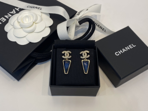 Essenceofluxury Womens Jewelry Chanel Crystals CC Pearls Earrings A39PP180 AA192614