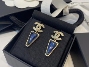 Essenceofluxury Womens Jewelry Chanel Crystals CC Pearls Earrings A39PP180 AA192614