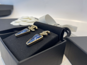 Essenceofluxury Womens Jewelry Chanel Crystals CC Pearls Earrings A39PP180 AA192614