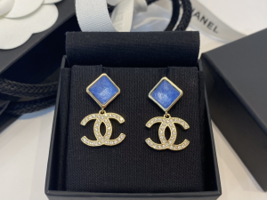 Essenceofluxury Womens Jewelry Chanel Crystals CC Pearls Earrings A39PP180 AA192615