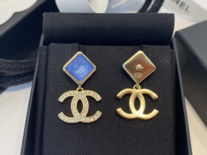 Essenceofluxury Womens Jewelry Chanel Crystals CC Pearls Earrings A39PP180 AA192615