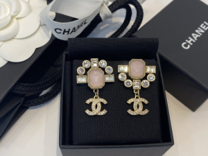 Essenceofluxury Womens Jewelry Chanel Crystals CC Logo Earrings A39PP180 AA192820