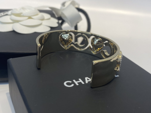 Essenceofluxury Womens Jewelry Chanel Love Coco Bangle Bracelet A39PP180 AA192817