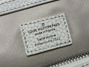 Essenceofluxury Womens Handbags Louis Vuitton Keepall 50 Travel Bag in Off White Monogram Embossed Leather M20901 50x29x23CM A103PP1480 AA192839 Essenceofluxury Womens Handbags Louis Vuitton Keepall 50 Travel Bag in Off White Monogram Embossed Leather M20901 50x29x23CM A103PP1480 AA192839