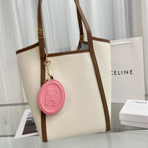 Replica Free Gift Celine Purse with Hook Cuir Triomphe Pink Calfskin A62PP110 AA193061