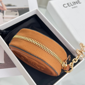 Replica Free Gift Celine Purse with Hook Cuir Triomphe Tan Calfskin A62PP110 AA193059