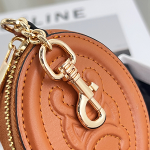 Replica Free Gift Celine Purse with Hook Cuir Triomphe Tan Calfskin A62PP110 AA193059