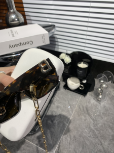 Essenceofluxury Womens Sunglasses Burberry Eyewear Sunglasses Be4336 Brown A144PP180 AA193117