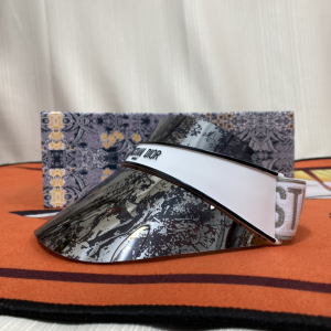 Dior DiorClub V1U Gray Toile de Jouy Visor 
