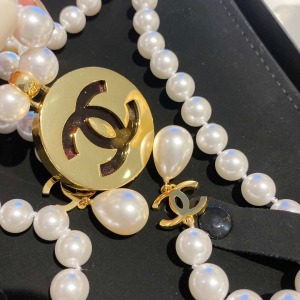 Essenceofluxury Womens Jewelry Chanel Long Pearls Necklace White A39PP280 AA193216