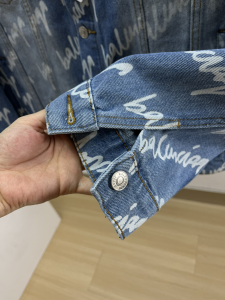 Essenceofluxury Mens Clothing Balenciaga Printed Denim Jacket Blue M To XXL A228PP680 AA193331