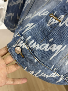 Essenceofluxury Mens Clothing Balenciaga Printed Denim Jacket Blue M To XXL A228PP680 AA193331