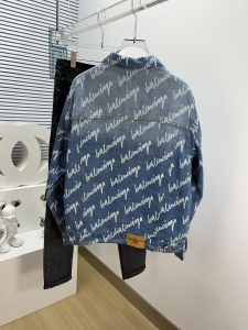 Essenceofluxury Mens Clothing Balenciaga Printed Denim Jacket Blue M To XXL A228PP680 AA193331