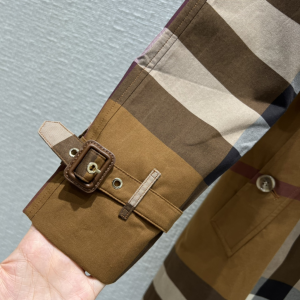 Essenceofluxury Womens Clothing Burberry Vintage Check Trench Coat SML A228PP1180 AA193327