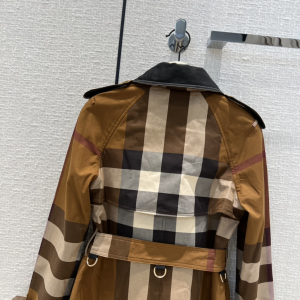 Essenceofluxury Womens Clothing Burberry Vintage Check Trench Coat SML A228PP1180 AA193327