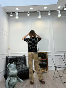 Essenceofluxury Womens Clothing Gucci GG Wool Jacquard Sweater in Black SML A198PP580 AA193317