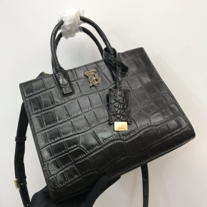 Essenceofluxury Womens Handbags Burberry Crocodile Embossed Leather Mini Frances Tote Bag in Black 27x10x20CM A197PP980 AA193314 Essenceofluxury Womens Handbags Burberry Crocodile Embossed Leather Mini Frances Tote Bag in Black 27x10x20CM A197PP980 AA193314