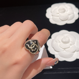 Chanel CC Logo Heart Rings Black 