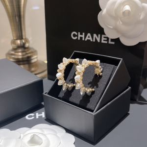 Essenceofluxury Womens Jewelry Chanel Diamonds CC Logo Earrings A173PP180 AA193783