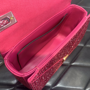 Essenceofluxury Womens Handbags Valentino Small One Maxi Stud Chain Shoulder Bag with Allover Swarovski Crystals in Pink 19x14x11CM A204PP1280 AA193839 Essenceofluxury Womens Handbags Valentino Small One Maxi Stud Chain Shoulder Bag with Allover Swarovski Crystals in Pink 19x14x11CM A204PP1280 AA193839
