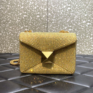 Essenceofluxury Womens Handbags Valentino Small One Maxi Stud Chain Shoulder Bag with Allover Swarovski Crystals in Yellow 19x14x11CM A204PP1280 AA193840 Essenceofluxury Womens Handbags Valentino Small One Maxi Stud Chain Shoulder Bag with Allover Swarovski Crystals in Yellow 19x14x11CM A204PP1280 AA193840