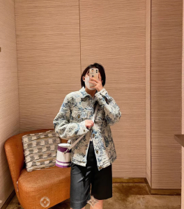 Essenceofluxury Mens Clothing Louis Vuitton Classic Denim Jacket 46 48 50 A198PP880 AA194144