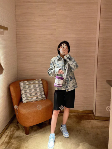 Essenceofluxury Mens Clothing Louis Vuitton Classic Denim Jacket 46 48 50 A198PP880 AA194144