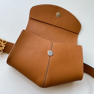 Essenceofluxury Womens Belts Loewe Leather Anagram Belt with Pouch in Brown A175PP480 AA194097