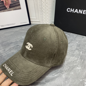Essenceofluxury Womens Hats Chanel CC Logo Velvet Baseball Cap Hat in Green A190PP180 AA194143