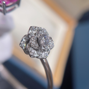 Essenceofluxury Womens Jewelry Piaget Rose Open Bangle Bracelet A173PP380 AA194090