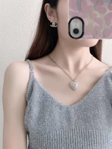 Essenceofluxury Womens Jewelry Chanel Chain Heart Necklace A39PP280 AA194246