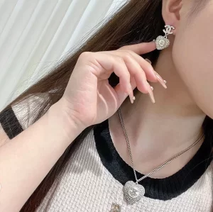 Essenceofluxury Womens Jewelry Chanel Chain Heart Necklace A39PP280 AA194246