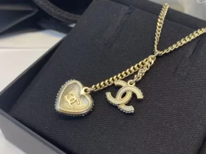 Essenceofluxury Womens Jewelry Chanel Chain Heart Necklace A39PP280 AA194247