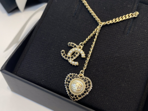 Essenceofluxury Womens Jewelry Chanel Chain Heart Necklace A39PP280 AA194248