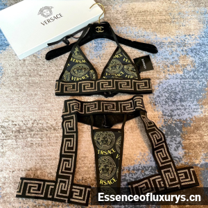 Essenceofluxury Free Gift Versace Swimsuit Bikini SMLXL A123PP100 AA194390