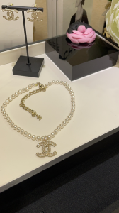 Essenceofluxury Womens Jewelry Chanel Crystals CC Logo Pearls Necklace A152PP280 AA194477