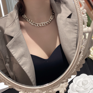 Essenceofluxury Womens Jewelry Chanel Gold Chain Necklace A173PP280 AA194501