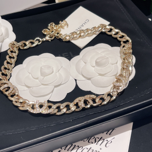 Essenceofluxury Womens Jewelry Chanel Gold Chain Necklace A173PP280 AA194501