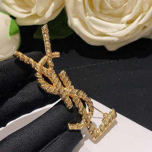 Saint Laurent Opyum YSL Twisted Brooch Gold 