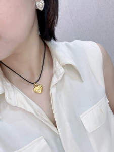 Essenceofluxury Womens Jewelry Balenciaga BB Icon Heart Pendant Necklace A39PP180 AA194553