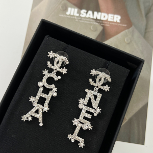 Essenceofluxury Womens Jewelry Chanel Crystal CC Monogram Earrings A62PP180 AA194594