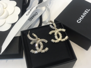 Essenceofluxury Womens Jewelry Chanel Crystals CC Logo Earrings A39PP180 AA194560