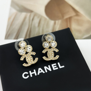 Essenceofluxury Womens Jewelry Chanel Crystals CC Logo Earrings A62PP180 AA194586
