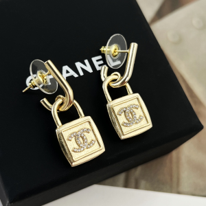 Essenceofluxury Womens Jewelry Chanel Crystals CC Logo Padlock Earrings A62PP180 AA194587