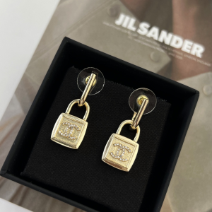 Essenceofluxury Womens Jewelry Chanel Crystals CC Logo Padlock Earrings A62PP180 AA194587